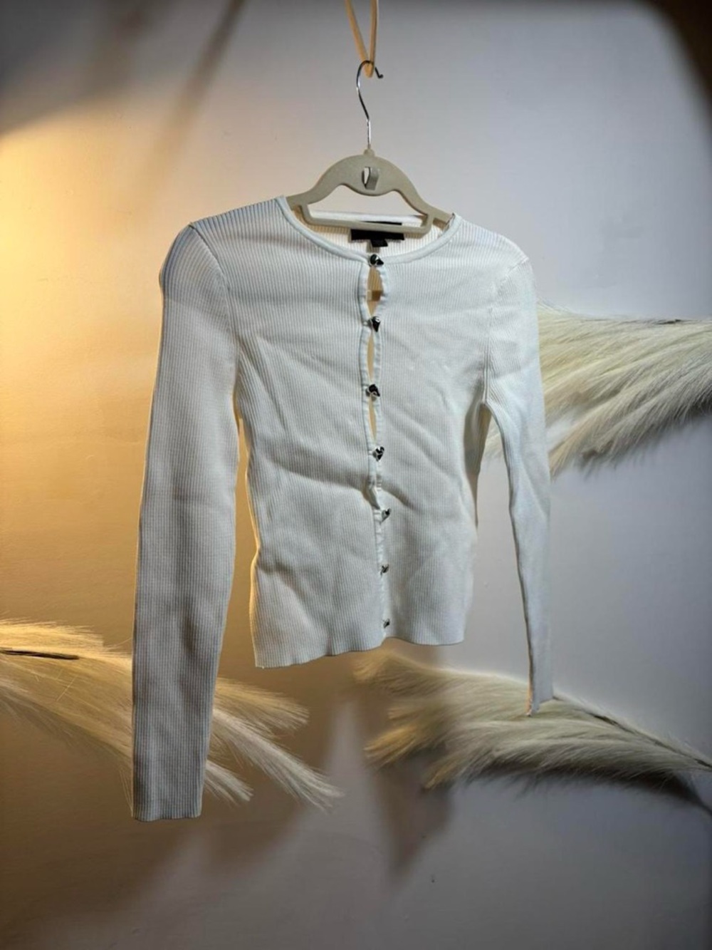 (#104) Zara White Ribbed Button-Front Long Sleeve Top